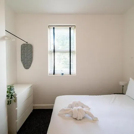 דירה Comfy 1br Flat And Sofa Bed *